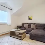 Sanja - One Bedroom With Balcony And Sea View 4