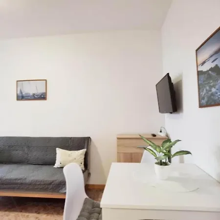 Daire Sanja - One Bedroom With Balcony And Sea View 4 Vodice
