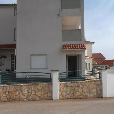 Sanja - One Bedroom With Balcony And Sea View 4 *