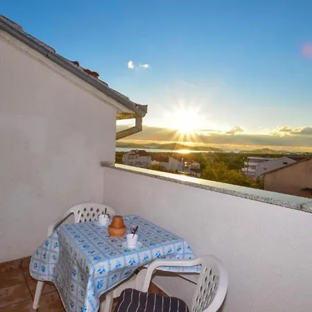 Sanja - One Bedroom With Balcony And Sea View 4